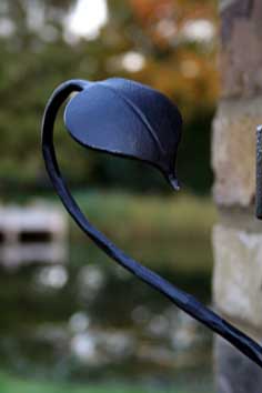 stylized leaf