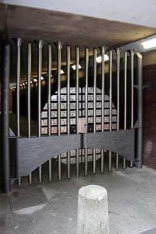 contemporary stainless steel gates