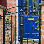 Pedestrian gate for an edwardian house