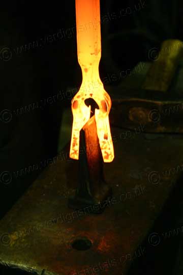parting a split on a hardy