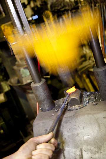 power hammer forging a leaf